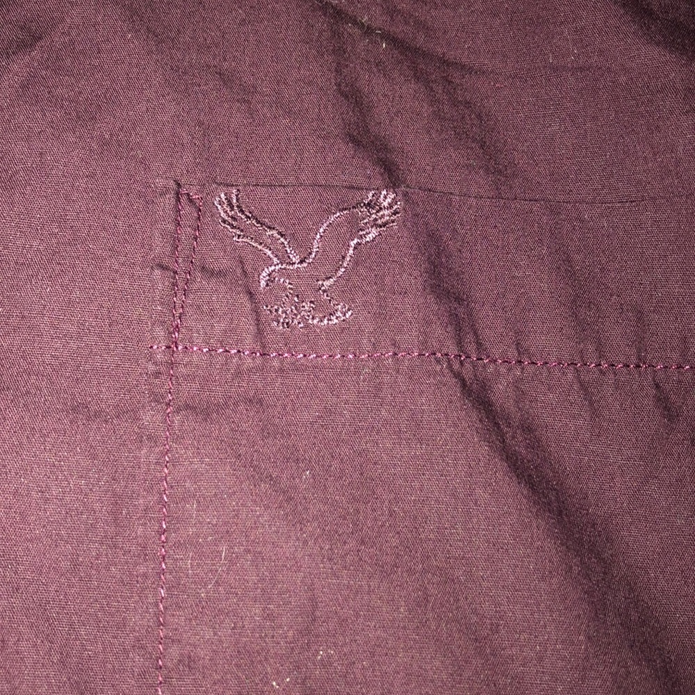 Vintage fit Men’s American Eagle button down - Picture 3 of 3
